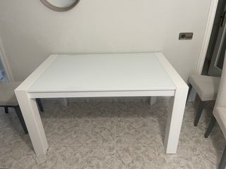 Mesa comedor cristal y metal extensible