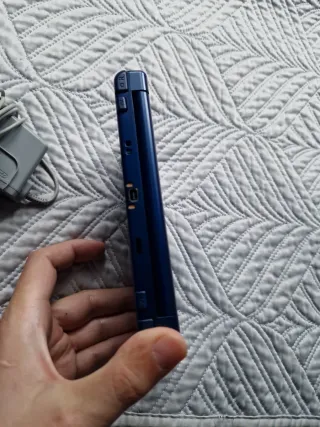 NEW 3DS XL  + Cargador