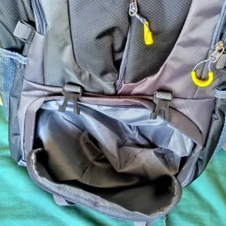 Nueva: Mochila de montaña 40L impermeable