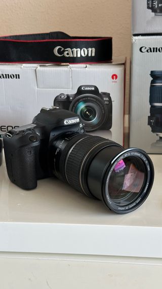 Canon EOS 77D (cuerpo)