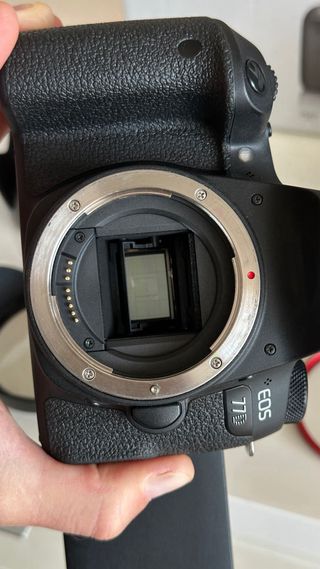 Canon EOS 77D (cuerpo)