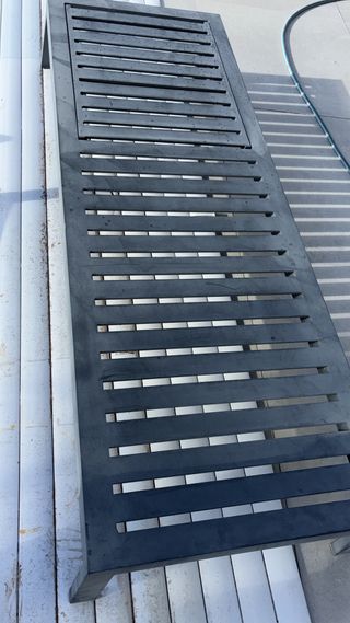 Tumbona metálica de exterior