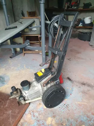 Hidrolimpiadora Karcher HD/HDS