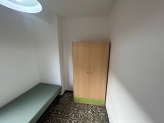 SE ALQUILA PISO MUY LUMINOSO.