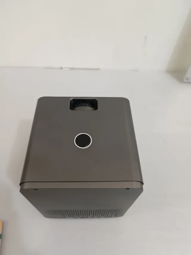 Proyector Kodak B4Y8324