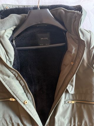 Abrigo Zara verde militar capucha Talla M
