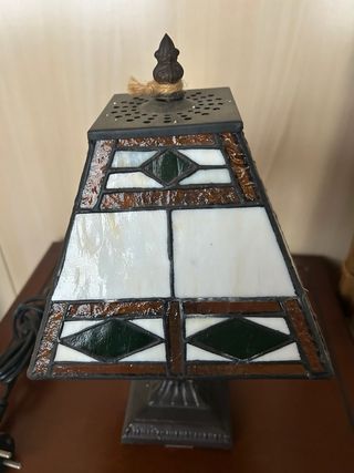 Lampada da tavolo Tiffany in cristallo e metallo