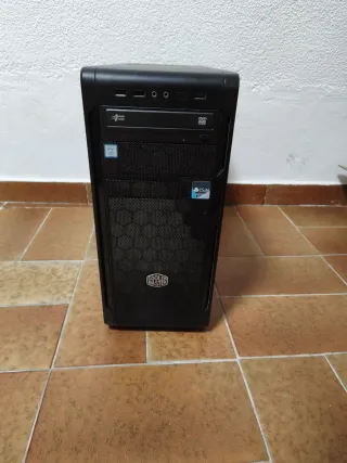 Ordenador sobremesa Cooler Master Negro