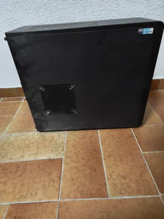 Ordenador sobremesa Cooler Master Negro