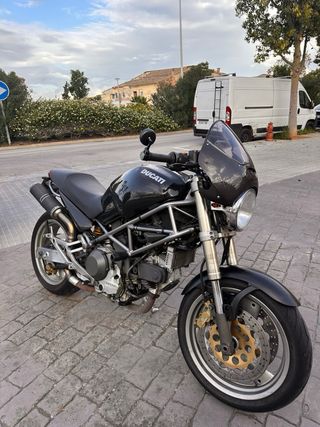 Ducati Monster 900 Negra