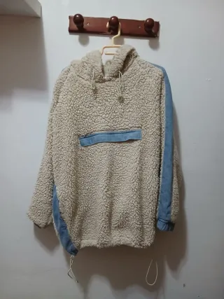 Abrigo Bershka Beige y Azul Talla M