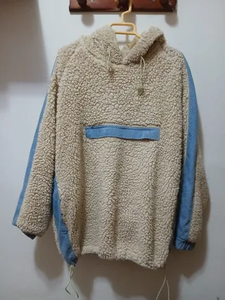 Abrigo Bershka Beige y Azul Talla M