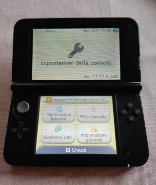 Nintendo 3DS XL rosso