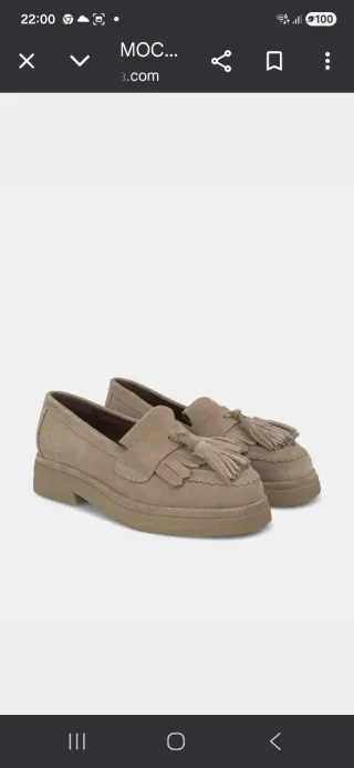 Zapatos mocasines beige con flecos