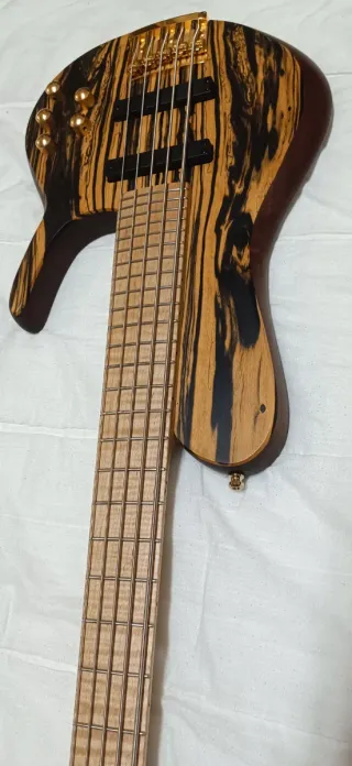 Bajo Eléctrico 5 Cuerdas Prat SV-5