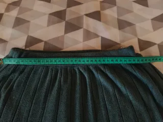 Conjunto Falda y Jersey Cuello Alto