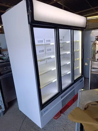 Expositor Refrigerado Infrico 3 Puertas