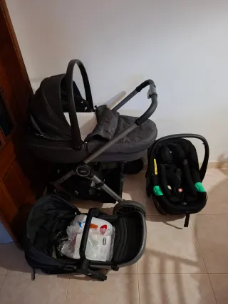 Carrinho de Bebé Chicco 3 em 1