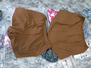 Lote Ropa Nueva: Camiseta Negra Corazón