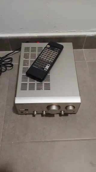 Amplificador Onkyo A-905 Plata (con regalo)