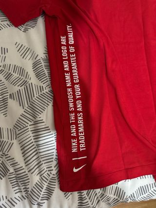 Camiseta Nike Roja