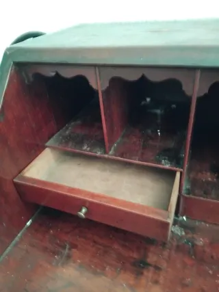 Buro inglés antiguo siglo XIX en buen estado