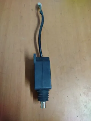 Cierre asiento Sym GTS 125