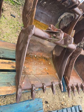 CM18 Cazo Retroexcavadora 80cm Komatsu