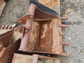 CM18 Cazo Retroexcavadora 80cm Komatsu