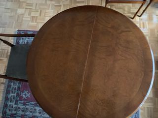 Mesa de comedor redonda y 4 sillas