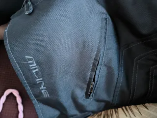 Cazadora de moto negra para mujer. Cordura.