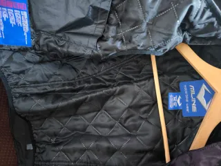 Cazadora de moto negra para mujer. Cordura.