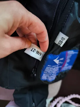 Cazadora de moto negra para mujer. Cordura.