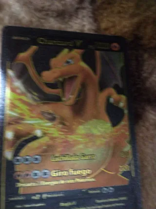 Carta Pokémon Charizard V