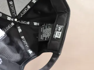 Gorra New Era Negra con Brillantes