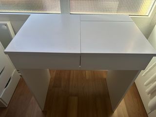 Tocador y Espejo Ikea