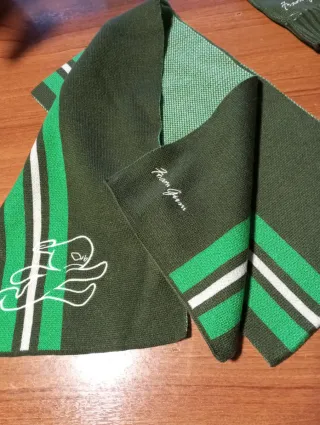 Conjunto gorro y bufanda verde