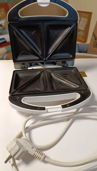 Tostadora blanca funciona bien