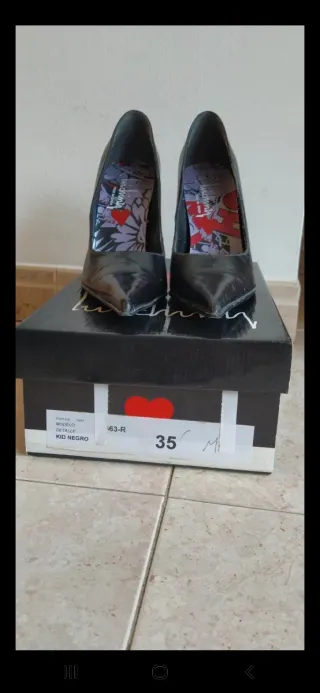 Zapatos de tacón aguja negros