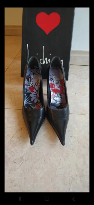 Zapatos de tacón aguja negros
