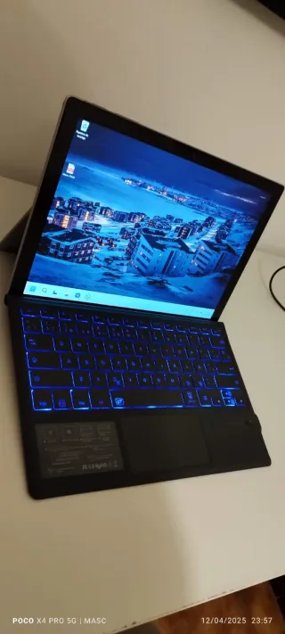 Microsoft Surface Pro 7 Plus