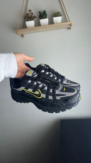 Nike P600 Negro Amarillo
