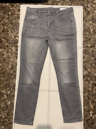 2 Pantalones Vaqueros (Azul y Gris)