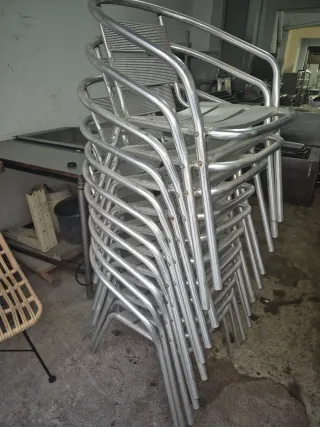 Sillas de aluminio apilables