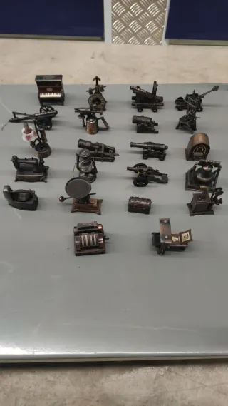 Miniaturas coleccionables: máquinas y cañones