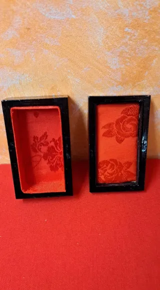 Caja de madera lacada China años 80