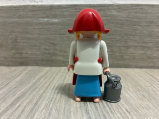 Playmobil Aldeana Granjera Lechera Belén
