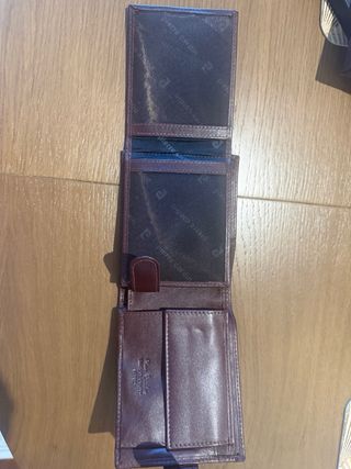 Cartera de piel Pierre Cardin