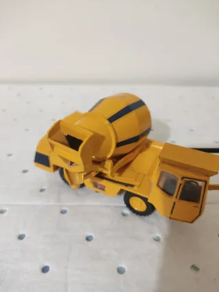 Camión Hormigonera JOAL