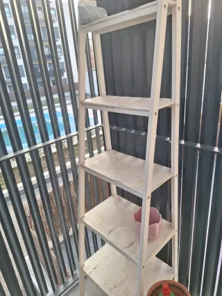 Estantería escalera